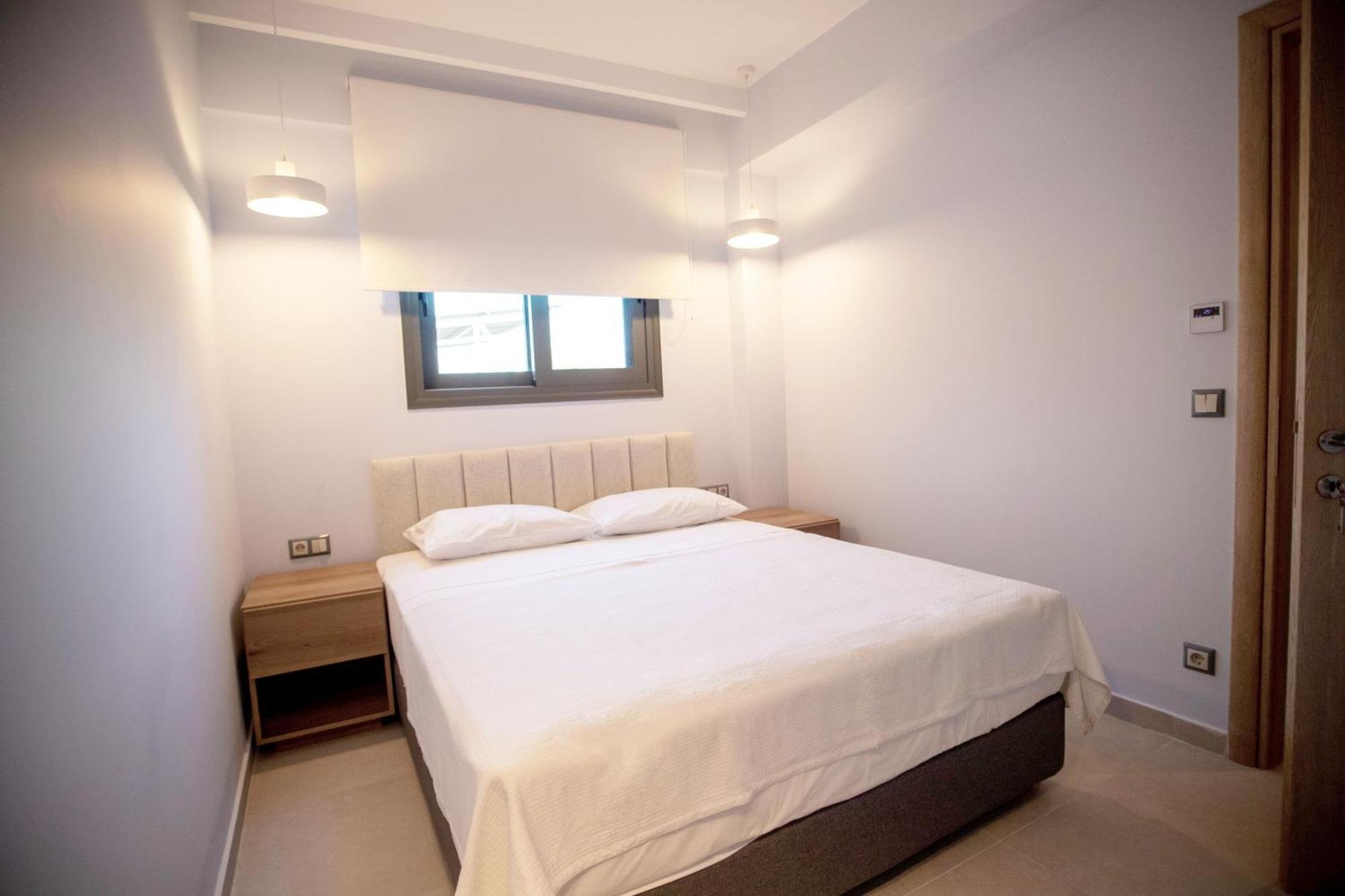 8 Boutique Suites Nea Poteidaia Zimmer foto